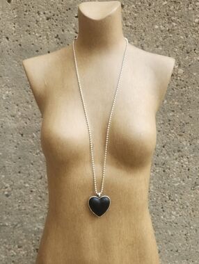 Black Heart Pendant Necklace